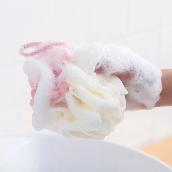 Đường kính khoảng 10 cm là kích thước “vừa tay” cho phép người dùng dễ dàng cầm nắm và điều khiển lực ma sát. (Ảnh 3) Đường kính khoảng 10 cm là kích thước “vừa tay” cho phép người dùng dễ dàng cầm nắm và điều khiển lực ma sát. (Ảnh 3)