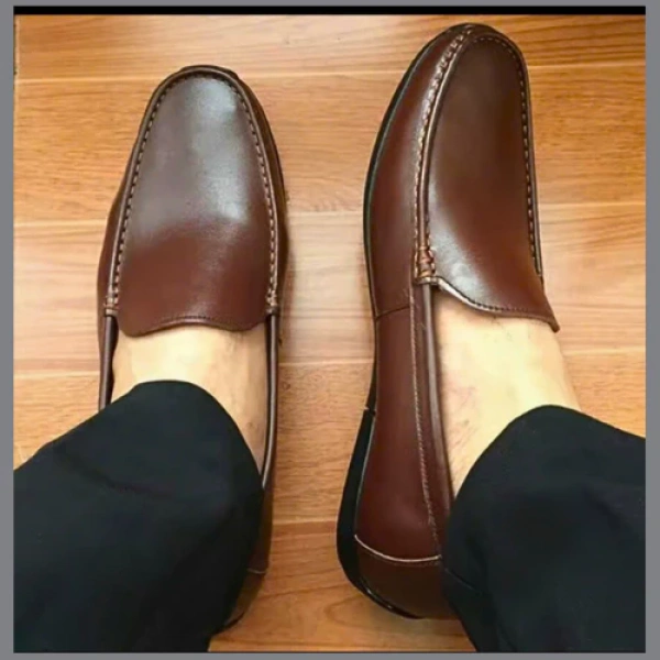 Đối với hầu hết nam giới, một ngày làm việc thường kéo dài từ 8 đến 10 giờ, bao gồm thời gian ngồi họp, đứng thảo luận và đi lại trong văn phòng. (Ảnh 2) Đối với hầu hết nam giới, một ngày làm việc thường kéo dài từ 8 đến 10 giờ, bao gồm thời gian ngồi họp, đứng thảo luận và đi lại trong văn phòng. (Ảnh 2)