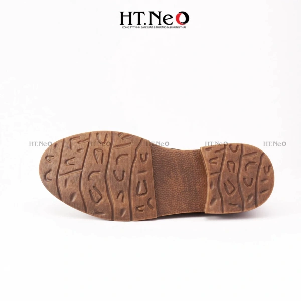 Đế cao su G42 là một công nghệ được tối ưu hóa cho các mẫu giày nam tính, mang độ dày từ 2,5‑3 cm, vừa cao vừa ổn định. (Ảnh 3) Đế cao su G42 là một công nghệ được tối ưu hóa cho các mẫu giày nam tính, mang độ dày từ 2,5‑3 cm, vừa cao vừa ổn định. (Ảnh 3)