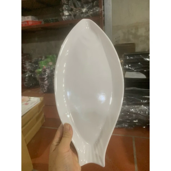 Với những bữa cơm gia đình thường ngày, việc lựa chọn một bộ đĩa melamine đúng chuẩn sẽ giúp bạn yên tâm hơn. (Ảnh 4)