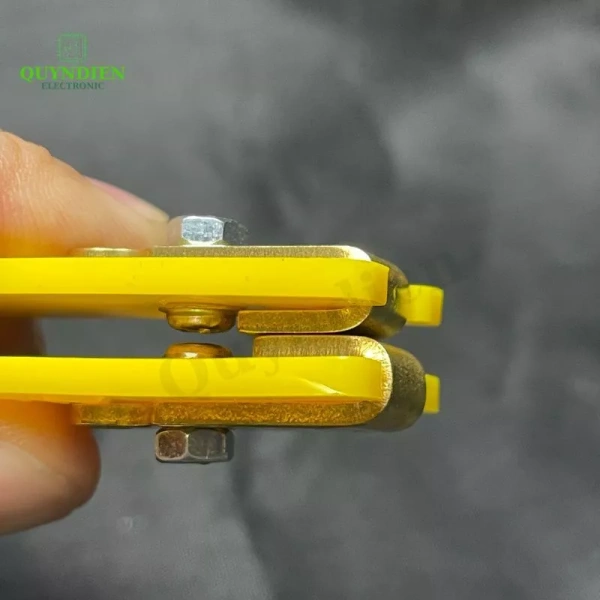 Trong số những lựa chọn trên thị trường, Công Tắc Cò Bóp Vàng Tiếp Điểm Đồng Dày 2.5mm Dài 100mm Nhựa PC Dẻo & Chịu Lực của Linh Kiện Quỳnh Diễn được thiết kế để khắc phục nhiều nhược điểm đã nêu ở trên. (Ảnh 4) Trong số những lựa chọn trên thị trường, Công Tắc Cò Bóp Vàng Tiếp Điểm Đồng Dày 2.5mm Dài 100mm Nhựa PC Dẻo & Chịu Lực của Linh Kiện Quỳnh Diễn được thiết kế để khắc phục nhiều nhược điểm đã nêu ở trên. (Ảnh 4)