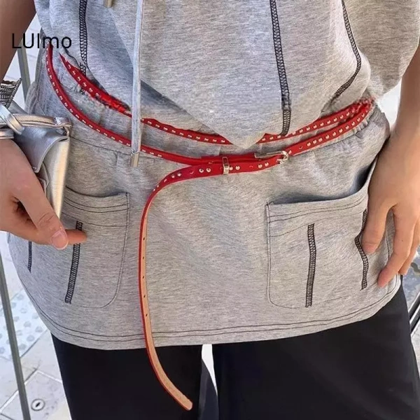 Một mẫu thắt lưng đang được quan tâm hiện nay đến từ thương hiệu SBS, được mô tả là “Thắt lưng da hai lớp lấy cảm hứng từ LUImo Y2K có đinh tán”. (Ảnh 5) Một mẫu thắt lưng đang được quan tâm hiện nay đến từ thương hiệu SBS, được mô tả là “Thắt lưng da hai lớp lấy cảm hứng từ LUImo Y2K có đinh tán”. (Ảnh 5)