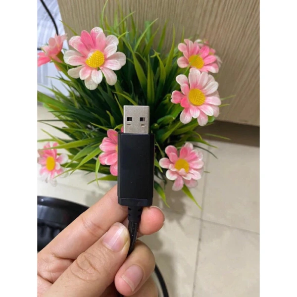 Trong kho tàng tai nghe dành cho game thủ, Tai nghe Gaming JRS M1 là một ví dụ điển hình cho thấy việc cân đối thiết kế LED và âm thanh có thể đạt được. (Ảnh 4) Trong kho tàng tai nghe dành cho game thủ, Tai nghe Gaming JRS M1 là một ví dụ điển hình cho thấy việc cân đối thiết kế LED và âm thanh có thể đạt được. (Ảnh 4)