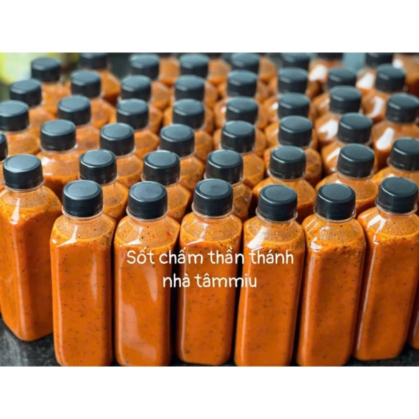 Trong sốt khô thường có chứa enzyme tự nhiên từ thực vật và gia vị, ví dụ như protease trong bột thịt, hoặc lipase trong dầu thực vật. (Ảnh 2)
