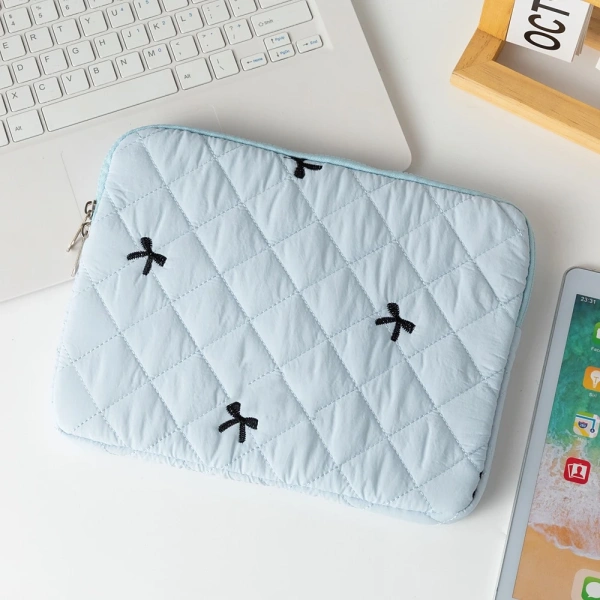 Một trong những mẫu được nhiều người quan tâm hiện nay là Túi đựng laptop Mac kiểu dáng trẻ trung mới mẻ 2025 - M317. (Ảnh 4)