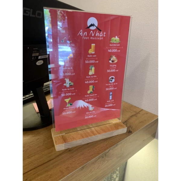 Một quyết định đầu tư vào thực đơn in sẵn phụ thuộc không chỉ vào chất liệu mica mà còn vào loại đế hỗ trợ. (Ảnh 3)