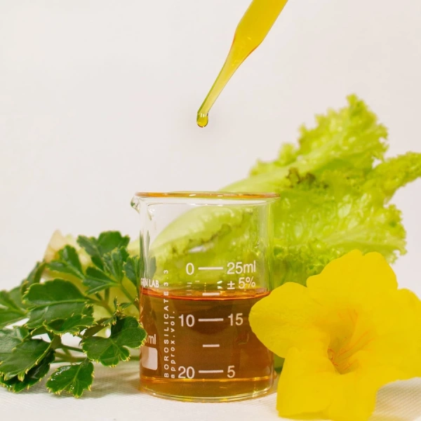 Thực tế hương nước mắm tạo hương khiến giò, chả đậm đà hơn cả mong đợi. - Ảnh 2