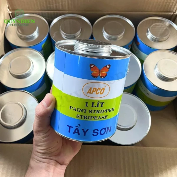 Một số người vẫn ưu tiên dùng công cụ cào tay, bàn chải sắt, hoặc cát mài. (Ảnh 5) Một số người vẫn ưu tiên dùng công cụ cào tay, bàn chải sắt, hoặc cát mài. (Ảnh 5)