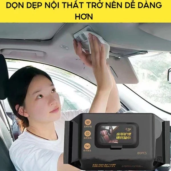 Trong quá khứ, nhiều tài xế thường dùng khăn ướt nhào giấy, nước rửa chén, hoặc các dung dịch tẩy mạnh để làm sạch nội thất xe. (Ảnh 4) Trong quá khứ, nhiều tài xế thường dùng khăn ướt nhào giấy, nước rửa chén, hoặc các dung dịch tẩy mạnh để làm sạch nội thất xe. (Ảnh 4)