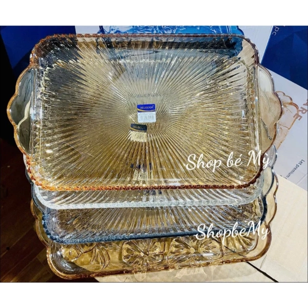 Qua bảng so sánh, khay thủy tinh vẫn giữ vị trí ưu tiên khi ưu tiên thẩm mỹ và độ trong suốt cho các món ăn. (Ảnh 4) Qua bảng so sánh, khay thủy tinh vẫn giữ vị trí ưu tiên khi ưu tiên thẩm mỹ và độ trong suốt cho các món ăn. (Ảnh 4)