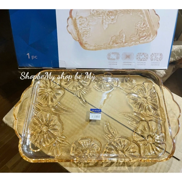 Một trong những mẫu khay đang thu hút người dùng hiện nay là Khay thủy tinh trong suốt hình chữ nhật đựng ly cốc đặt bàn, để bánh kẹo, đồ ăn đa năng thiết kế đẹp sang trọng DELISOGA. (Ảnh 5) Một trong những mẫu khay đang thu hút người dùng hiện nay là Khay thủy tinh trong suốt hình chữ nhật đựng ly cốc đặt bàn, để bánh kẹo, đồ ăn đa năng thiết kế đẹp sang trọng DELISOGA. (Ảnh 5)