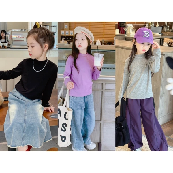 Áo giữ nhiệt cotton cổ 3 phân co giãn 4 chiều cho bé gái: khi độ ấm làm trẻ bối rối trong lúc chơi.