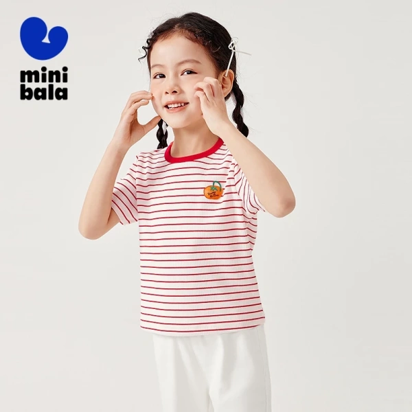 Áo thun ngắn tay bé gái mùa hè: khi độ co giãn cổ tròn khiến việc thay đồ sáng sớm trở nên bất ngờ