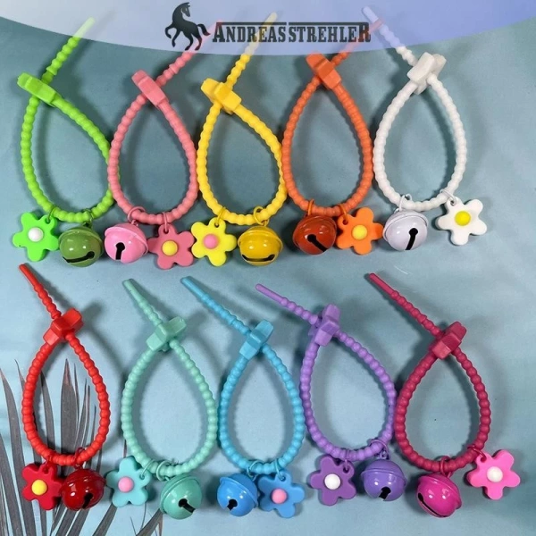Bánh kẹo silicone trang trí balo cho bé gái mang lại niềm vui, nhưng tiềm ẩn rủi ro dây kéo bị kẹt