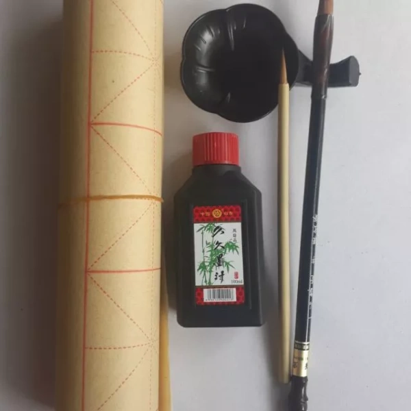 Bắt đầu học thư pháp với ngân sách hạn hẹp: tại sao chất lượng dụng cụ lại quan trọng hơn giá cả