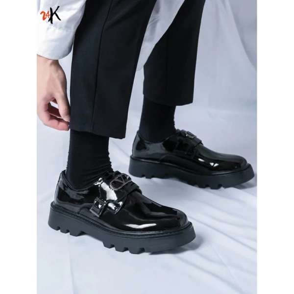 Độ cao 6 cm của giày tây công sở: Khi vẻ lịch lãm gặp thực tế mỏi chân sau ngày làm việc dài