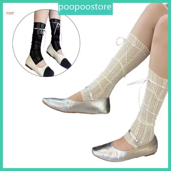 Độ mỏng nhẹ của bao tất ren dài khiến đôi chân và tay cảm nhận hơi thở của mùa hè