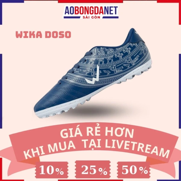 Giày đá bóng full đế, đinh bám sân cỏ nhân tạo: độ bám tuyệt hảo đôi khi làm giảm tốc độ chuyền bóng.