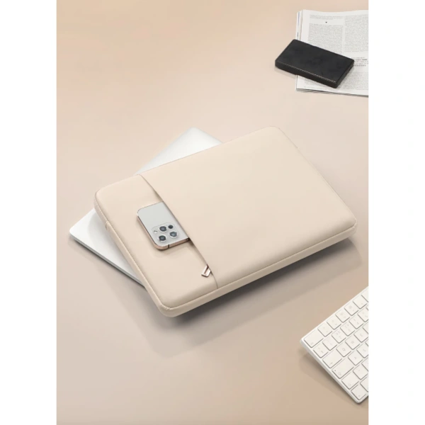 Khi chiếc túi da bảo vệ laptop làm tăng cảm giác nặng nề hơn dự tính và khiến thói quen mang thiết bị thay đổi.