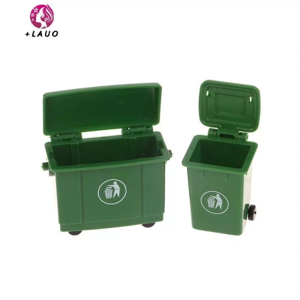 Khi con học tự dọn rác, cha mẹ bất ngờ nhận ra rằng bộ đồ chơi mô phỏng thùng rác thực sự thay đổi thói quen vệ sinh.
