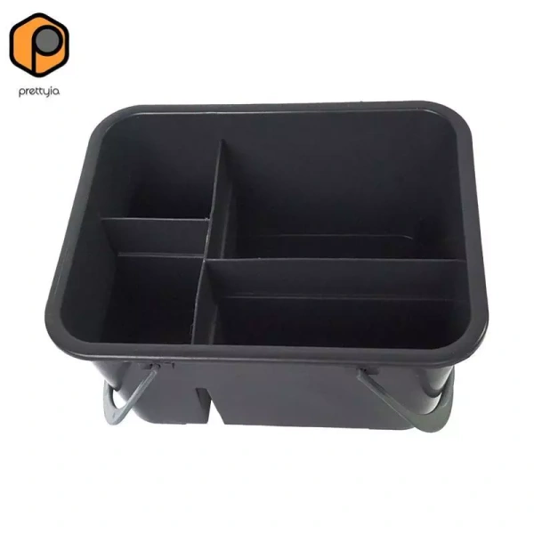 Khi một chiếc hộp gập gọn trong phòng tắm khiến việc sắp xếp đồ vệ sinh bớt rắc rối hơn bao giờ hết