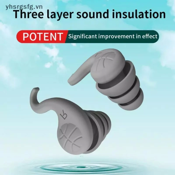 Khi tai silicone mềm chặn âm mang lại giấc ngủ sâu, nhưng việc đeo lâu dài lại gây khó chịu và đau tai bất ngờ.