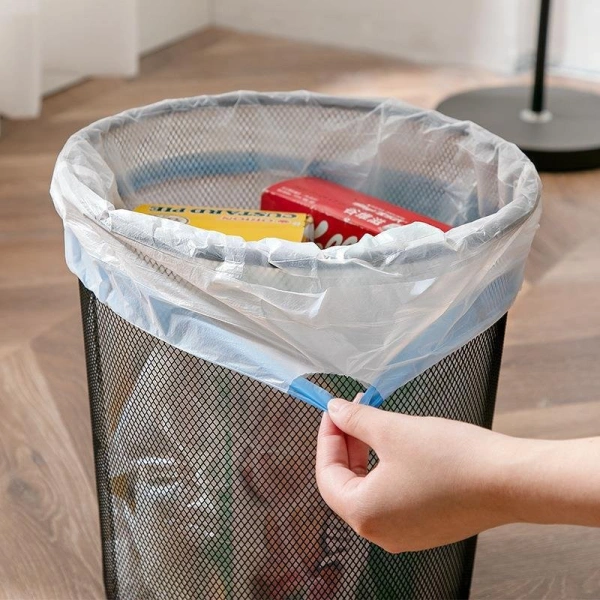 Khi túi đựng rác dày, chống thủng, có dây rút trở thành giải pháp bất ngờ cho việc quản lý rác tại nhà và khách sạn