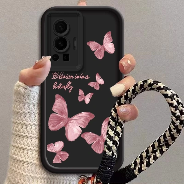 Màu hồng tươi của ốp lưng silicone khiến người dùng bỏ qua những vết trầy nhẹ, rồi mới nhận ra khi rơi mạnh