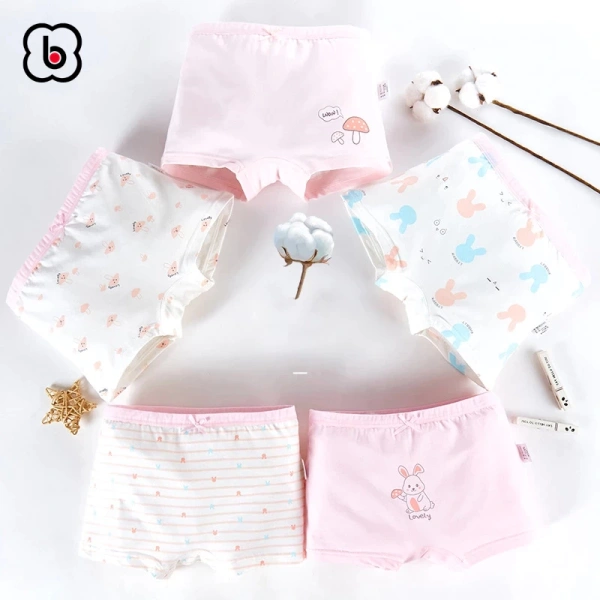 Mềm mại của quần lót bé gái cotton thực sự như mong đợi khi bé ngủ suốt đêm