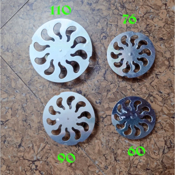 Những dấu hiệu lặng lẽ cho thấy nắp ga thoát sàn inox đang rò rỉ mùi trong nhà tắm