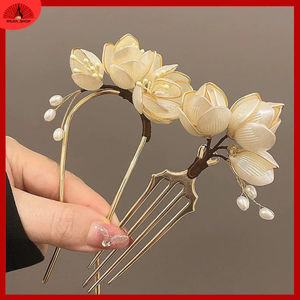 Những người dùng nhận ra độ bám của cài tóc hoa mộc lan trắng không kéo dài như kỳ vọng
