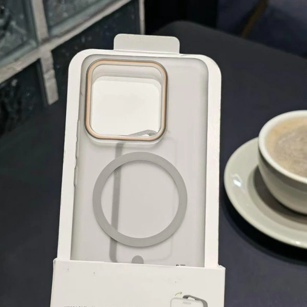 Ốp bảo vệ trong suốt siêu mỏng làm chậm tốc độ sạc không dây trên smartphone cao cấp: bất ngờ bạn chưa từng nghĩ tới.