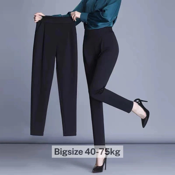 Quần tây nữ lưng cao baggy thoải mái nhưng độ dài lại gây bất ngờ khi chọn size phù hợp