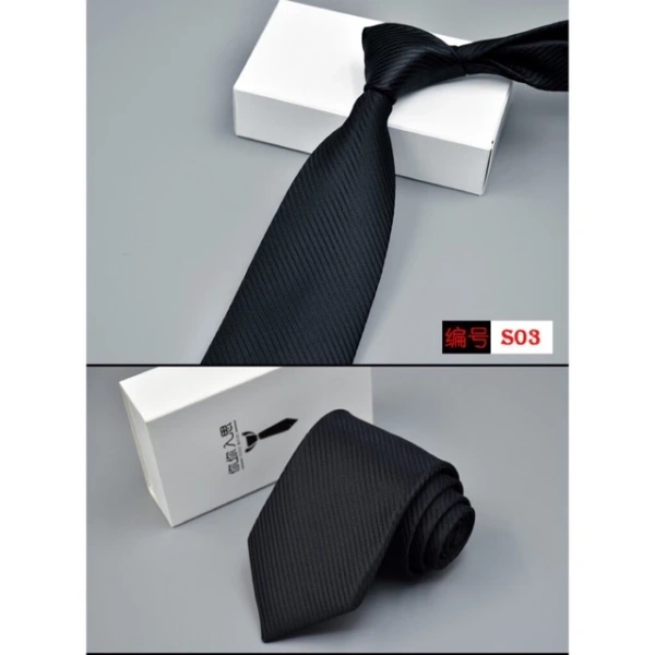 Sau một tháng sử dụng, độ bám màu của cà vạt lụa 7 cm bất ngờ giảm dần