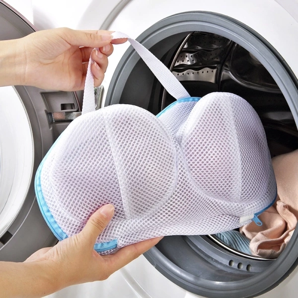Sự bất ngờ khi đồ lót vẫn biến dạng dù đã cho vào túi lưới giặt