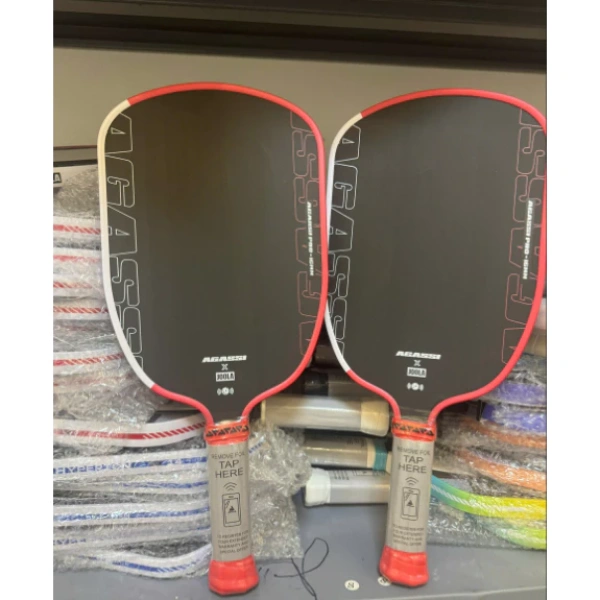 Sự khác biệt cảm nhận giữa kỳ vọng tốc độ khi cầm vợt pickleball siêu nhám và thực tế trên sân sau ba tháng sử dụng