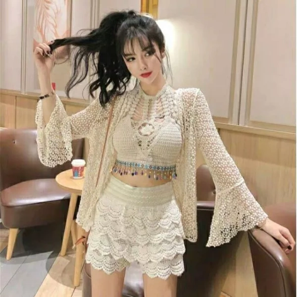 Sự mềm mại của áo lót thổ cẩm khiến bất ngờ về cách nó ảnh hưởng tới tư thế suốt cả ngày