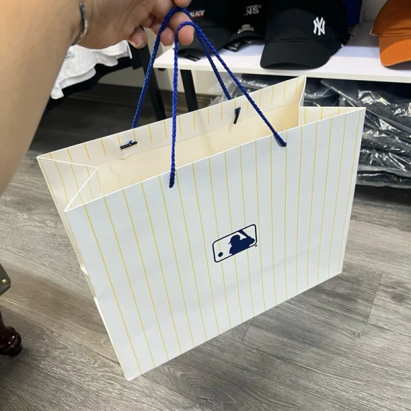Sức chịu tải của túi giấy MLB khiến nhiều người phải tính lại số lượng cần dùng