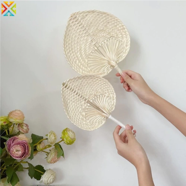 Việc vệ sinh quạt thủ công mỏng manh quyết định hiệu quả đuổi muỗi suốt mùa hè