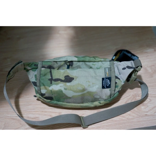 Trong một số trường hợp, bạn vẫn có thể mang theo một túi xách nhỏ (mini‑backpack) để đựng đồ lớn hơn như áo mưa hoặc bộ đồ ngủ. (Ảnh 5) Trong một số trường hợp, bạn vẫn có thể mang theo một túi xách nhỏ (mini‑backpack) để đựng đồ lớn hơn như áo mưa hoặc bộ đồ ngủ. (Ảnh 5)