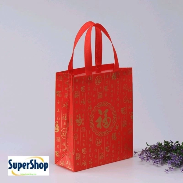 Nếu bạn đang tìm kiếm một sản phẩm vừa đẹp, vừa thực tế và không gây gánh nặng chi phí, Túi Đựng Quà Tết Vải Không Dệt (lốc 5 túi) là một lựa chọn đáng cân nhắc. (Ảnh 5) Nếu bạn đang tìm kiếm một sản phẩm vừa đẹp, vừa thực tế và không gây gánh nặng chi phí, Túi Đựng Quà Tết Vải Không Dệt (lốc 5 túi) là một lựa chọn đáng cân nhắc. (Ảnh 5)