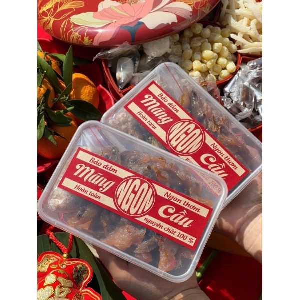 Vị chua cay quá đậm khiến hương thơm tự nhiên của đồ ăn vặt mặn ngọt mất cân bằng - Ảnh 4