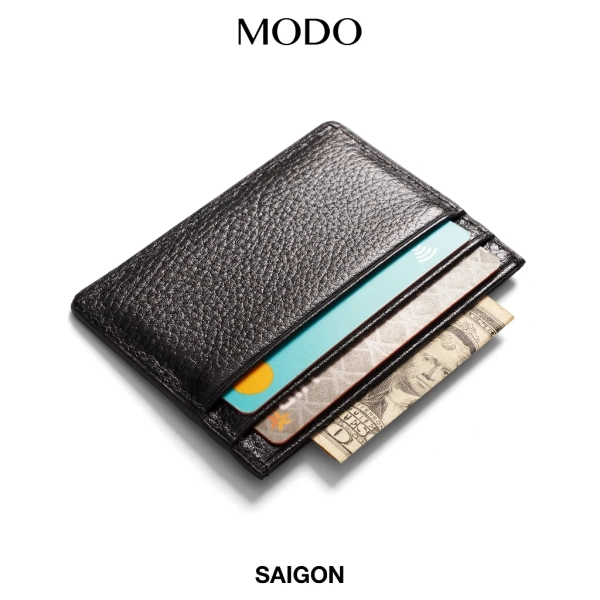 Da bò Mill được sản xuất từ lớp da nguyên bản, sau quá trình lội sơn và xử lý nhiệt, tạo nên một bề mặt mịn màng, chắc chắn và ít bị phai màu. (Ảnh 2) Da bò Mill được sản xuất từ lớp da nguyên bản, sau quá trình lội sơn và xử lý nhiệt, tạo nên một bề mặt mịn màng, chắc chắn và ít bị phai màu. (Ảnh 2)