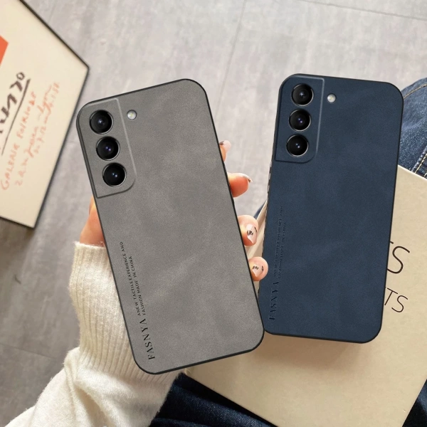 Hầu hết các mẫu ốp lưng da 3D hiện nay đều tích hợp “gờ bảo vệ” quanh camera và màn hình. (Ảnh 4) Hầu hết các mẫu ốp lưng da 3D hiện nay đều tích hợp “gờ bảo vệ” quanh camera và màn hình. (Ảnh 4)