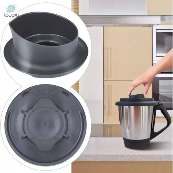 Khi máy xay sinh tố chưa được lắp nắp cốc, bất kỳ chất lỏng nào được đổ vào đều có nguy cơ bốc lên qua miệng nồi trong quá trình quay mạnh. (Ảnh 2)