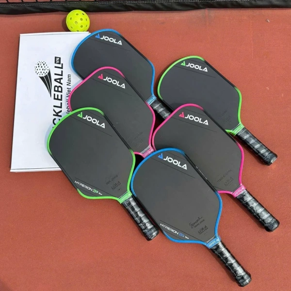 Vợt carbon nhám 16mm trong pickleball: khi độ cứng tăng mà cảm giác kiểm soát lại giảm trong những pha volley dài. - Ảnh 1