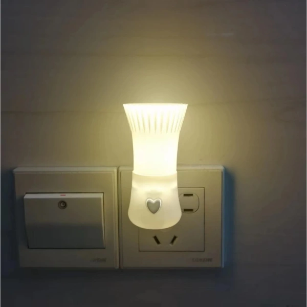 Ánh sáng ấm của đèn ngủ chân dẹt 3W thường khiến người dùng bất ngờ khi thời lượng sử dụng kéo dài hơn dự đoán - Ảnh 1 Ánh sáng ấm của đèn ngủ chân dẹt 3W thường khiến người dùng bất ngờ khi thời lượng sử dụng kéo dài hơn dự đoán - Ảnh 1