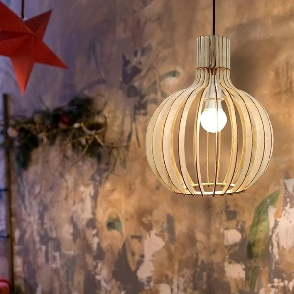 Trong các thiết kế hiện đại, đèn gỗ dạng “củ tỏi” đang trở thành xu hướng nhờ kiểu dáng độc đáo và khả năng phát ra ánh sáng ấm áp mà không gây chói. (Ảnh 3)