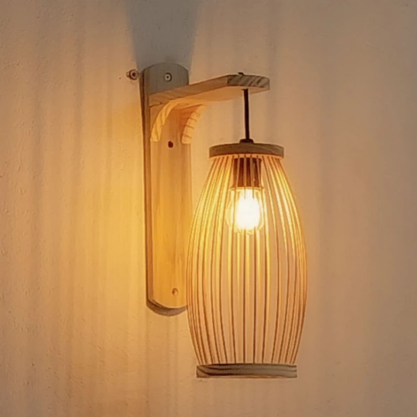 Ngay lần đầu bật đèn, ánh sáng phát ra không phải là ánh sáng trắng lạnh lẽo như những chiếc đèn LED thông thường. (Ảnh 2)