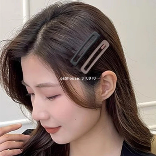 Một trong những phương pháp đơn giản nhưng hiệu quả là “kiểm tra ánh sáng”. (Ảnh 3) Một trong những phương pháp đơn giản nhưng hiệu quả là “kiểm tra ánh sáng”. (Ảnh 3)